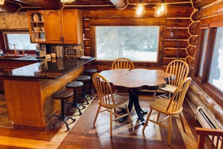 Lazy Bear Retreat At Talkeetna Lodge Exterior photo